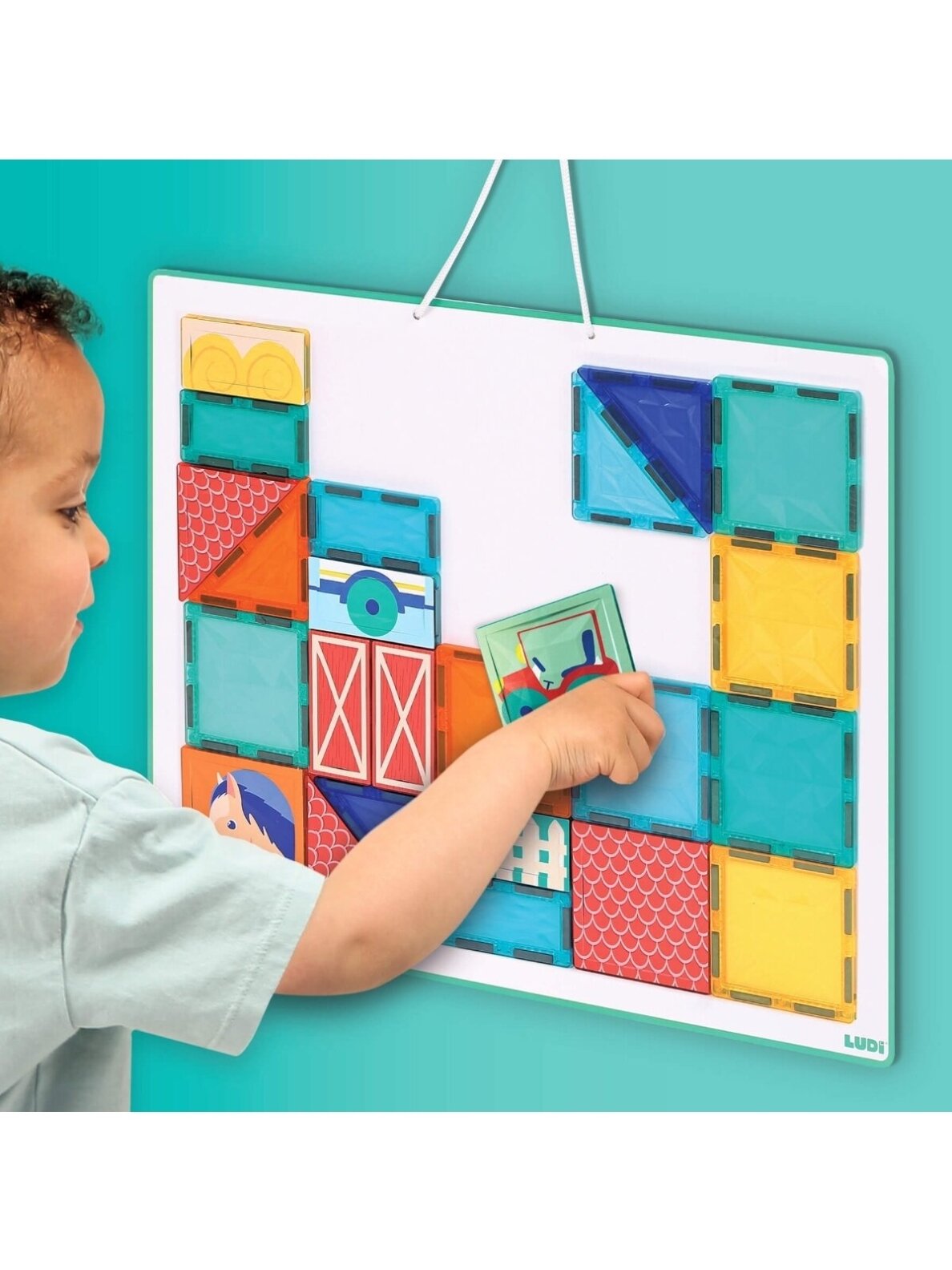 Magnetic construction set with board, 27 pieces, LUDI 3