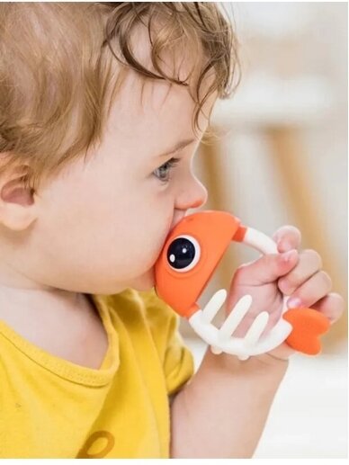 MOMBELLA teether Clownfish 3 in 1, 3 months+ 4