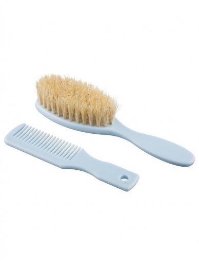 Hairbrush and comb by Akuku 1